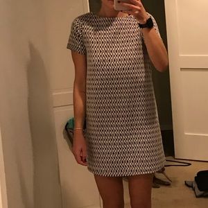Patterned shift dress